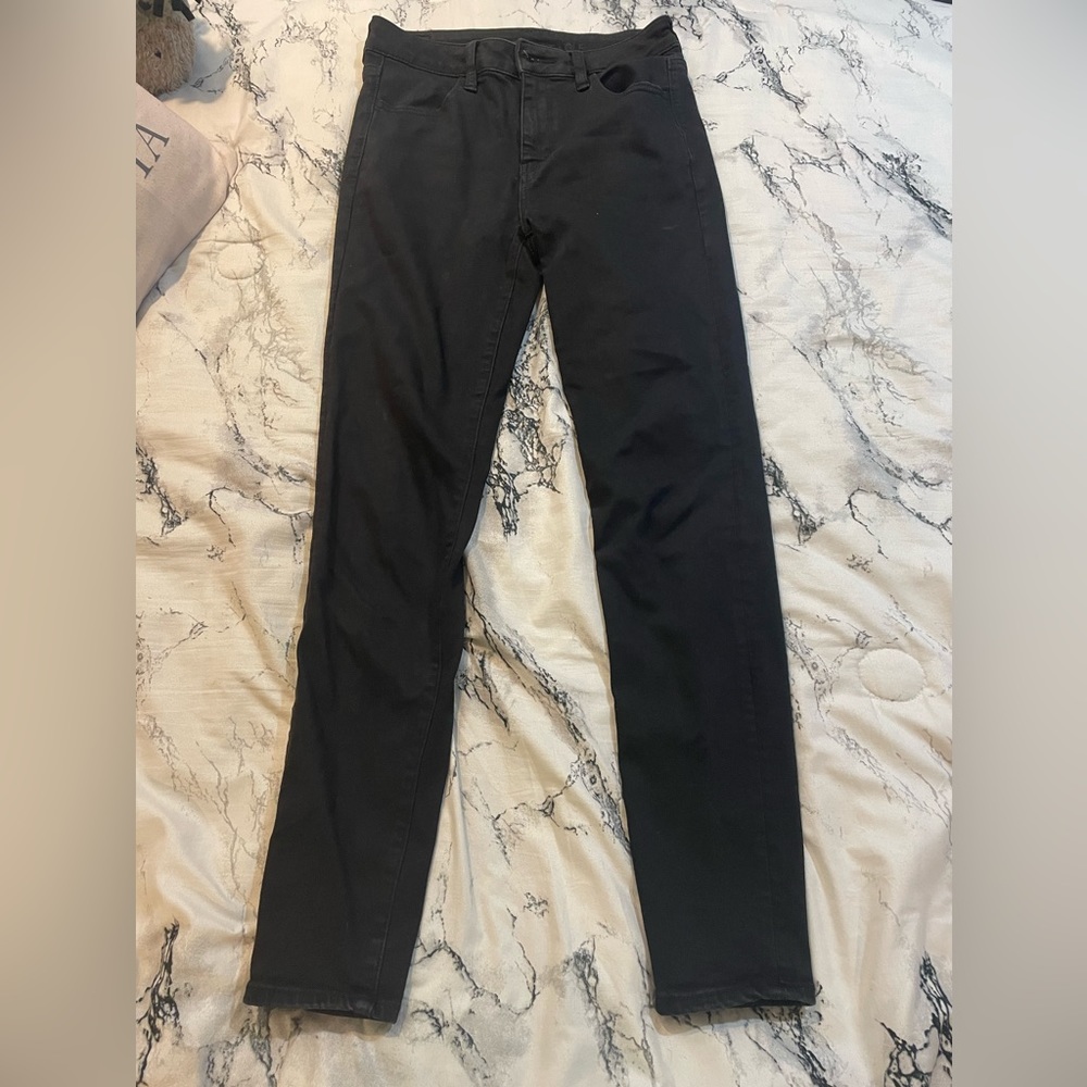 Black skinny jeans